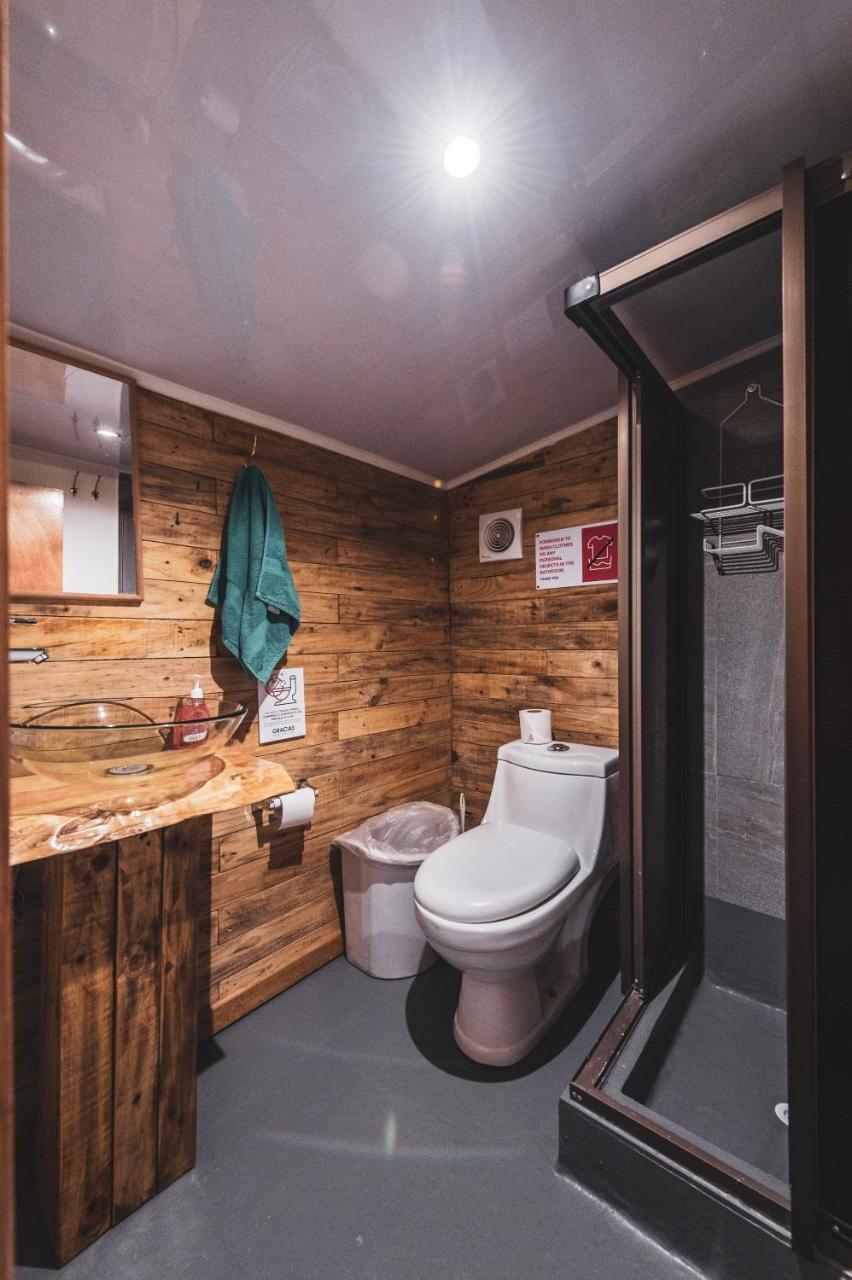 Corner Hostel Пуэрто-Наталес Экстерьер фото